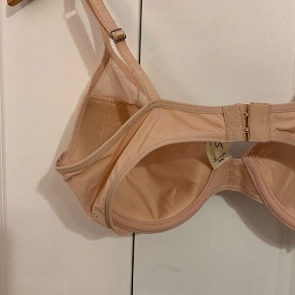 Jessica Simpson Tan Nude Lace Trim Underwire Bra Size 34C - Picture 5 of 7